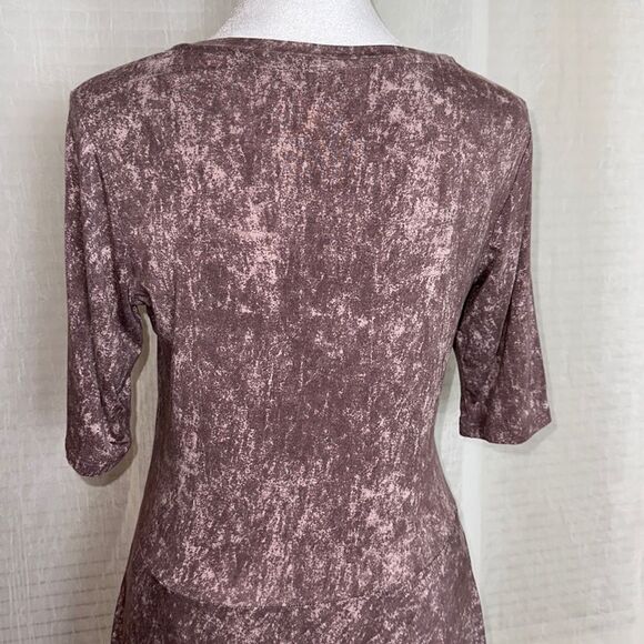 LOGO XS Brown Ivory Almost Mauve Asymmetrical V-Neck Quarter Sleeve Tunic - Picture 4 of 12